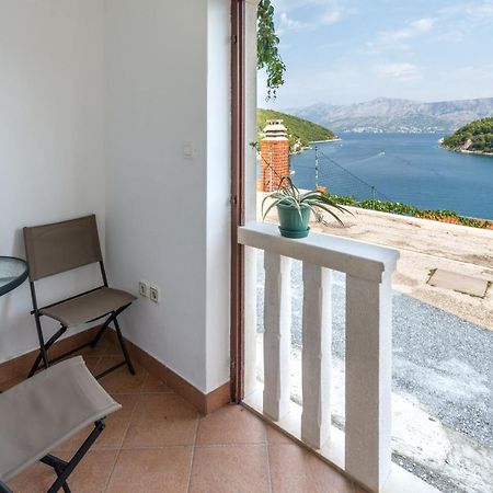 Apartments Darija Pucisca Exterior photo